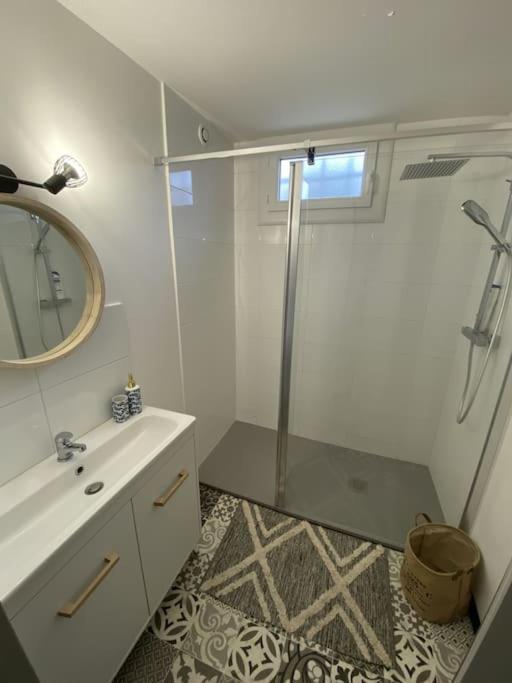 Appartement Tout Equipe 2 Chambres + Jardin Saix  Екстер'єр фото